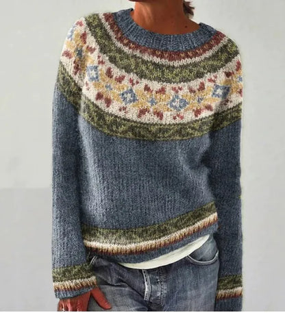 Melissa | Comfortable sweater with playful pattern