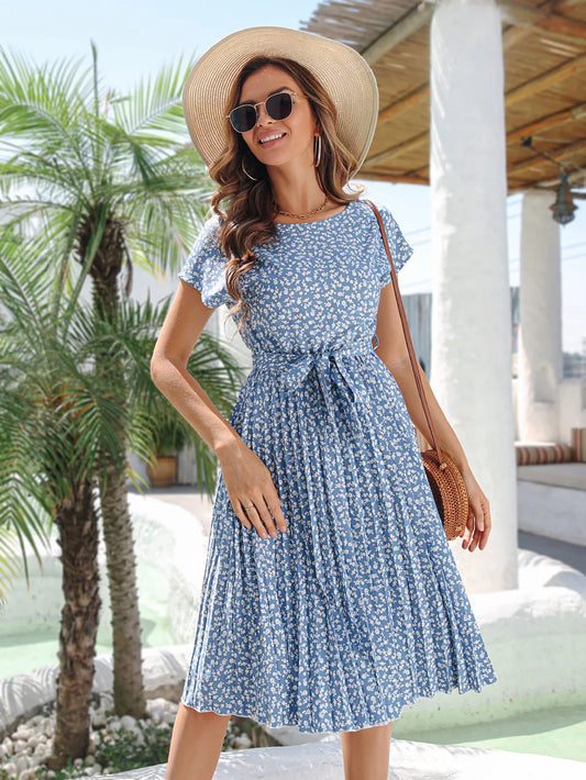 Anette | Trendy dress with subtle floral pattern