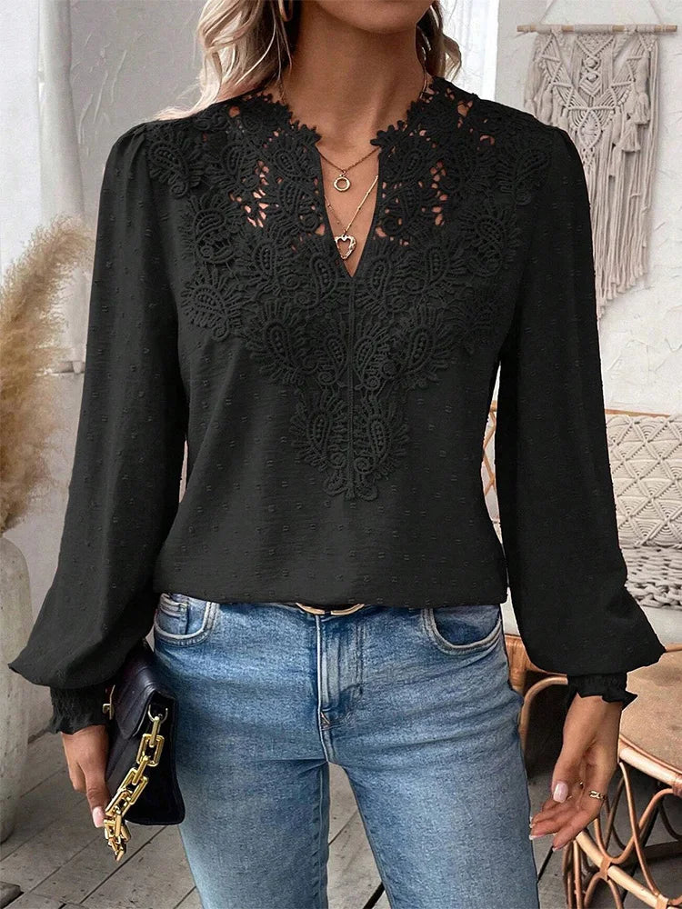 Charlene | Elegant blouse with graceful details