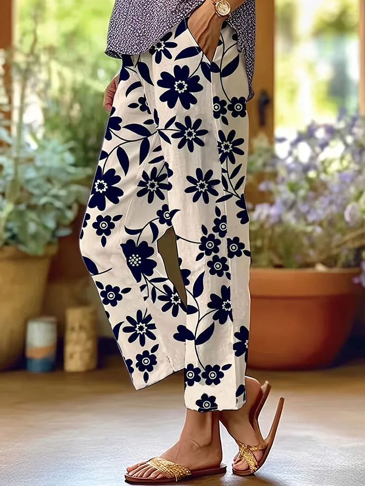 Lavina | Loose trousers with stylish floral print